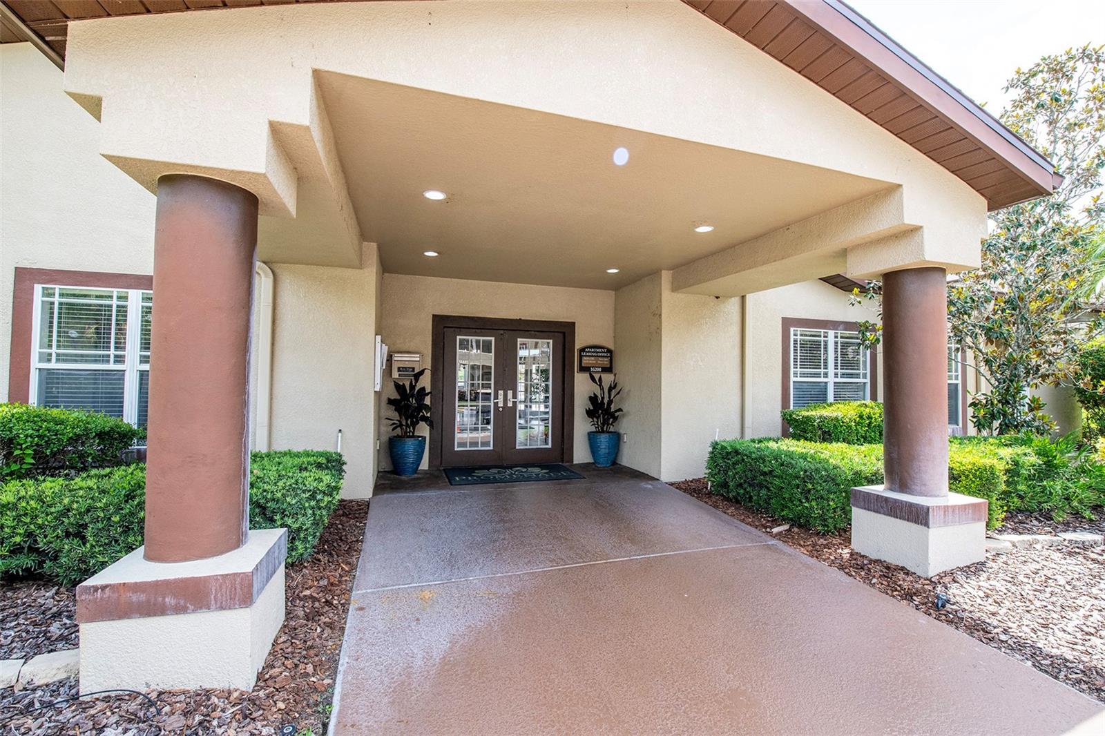 Image 23 of 25 For 16431 Enclave Village Drive 16431