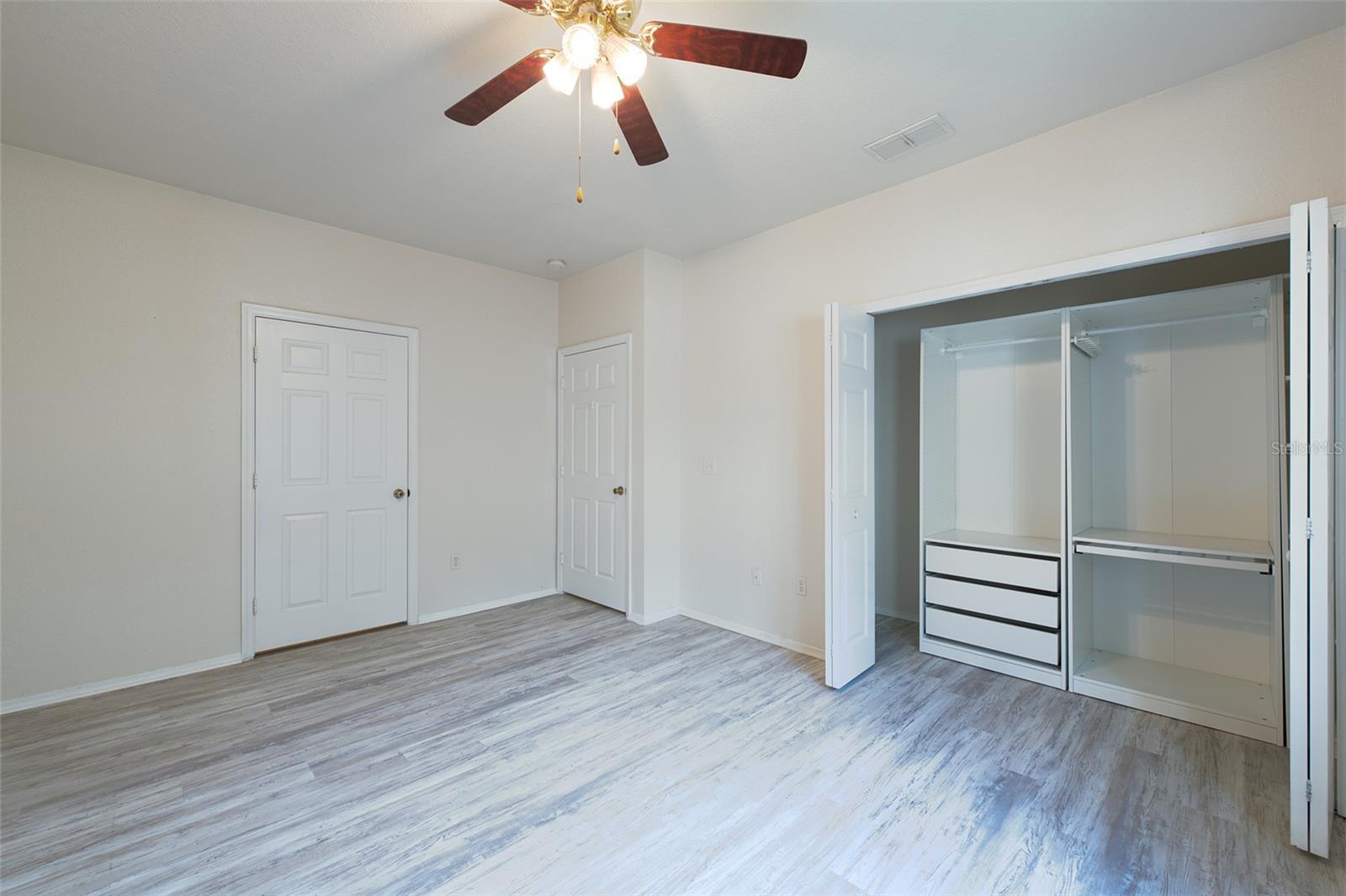 Image 6 of 25 For 16431 Enclave Village Drive 16431