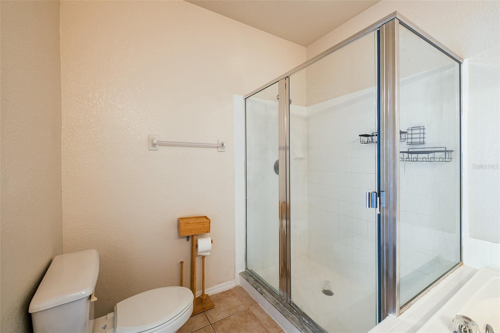 Image 7 of 25 For 16431 Enclave Village Drive 16431