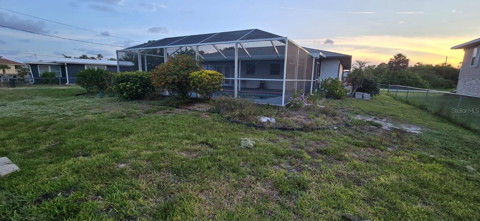 Image 4 of 19 For 3320 Ames Street
