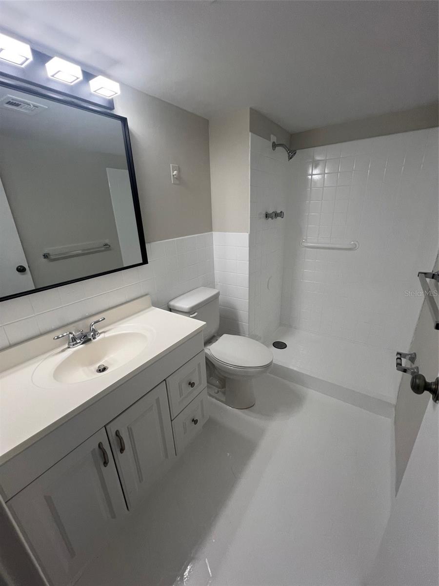 Image 9 of 12 For 10355 Paradise Boulevard 101