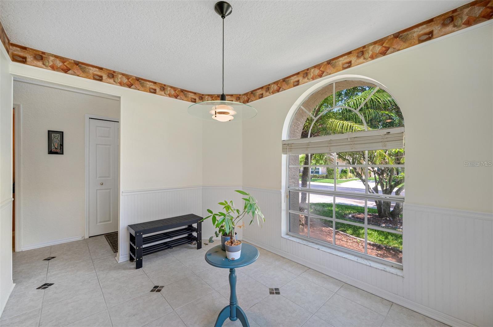 Image 4 of 31 For 8980 Antigua Drive
