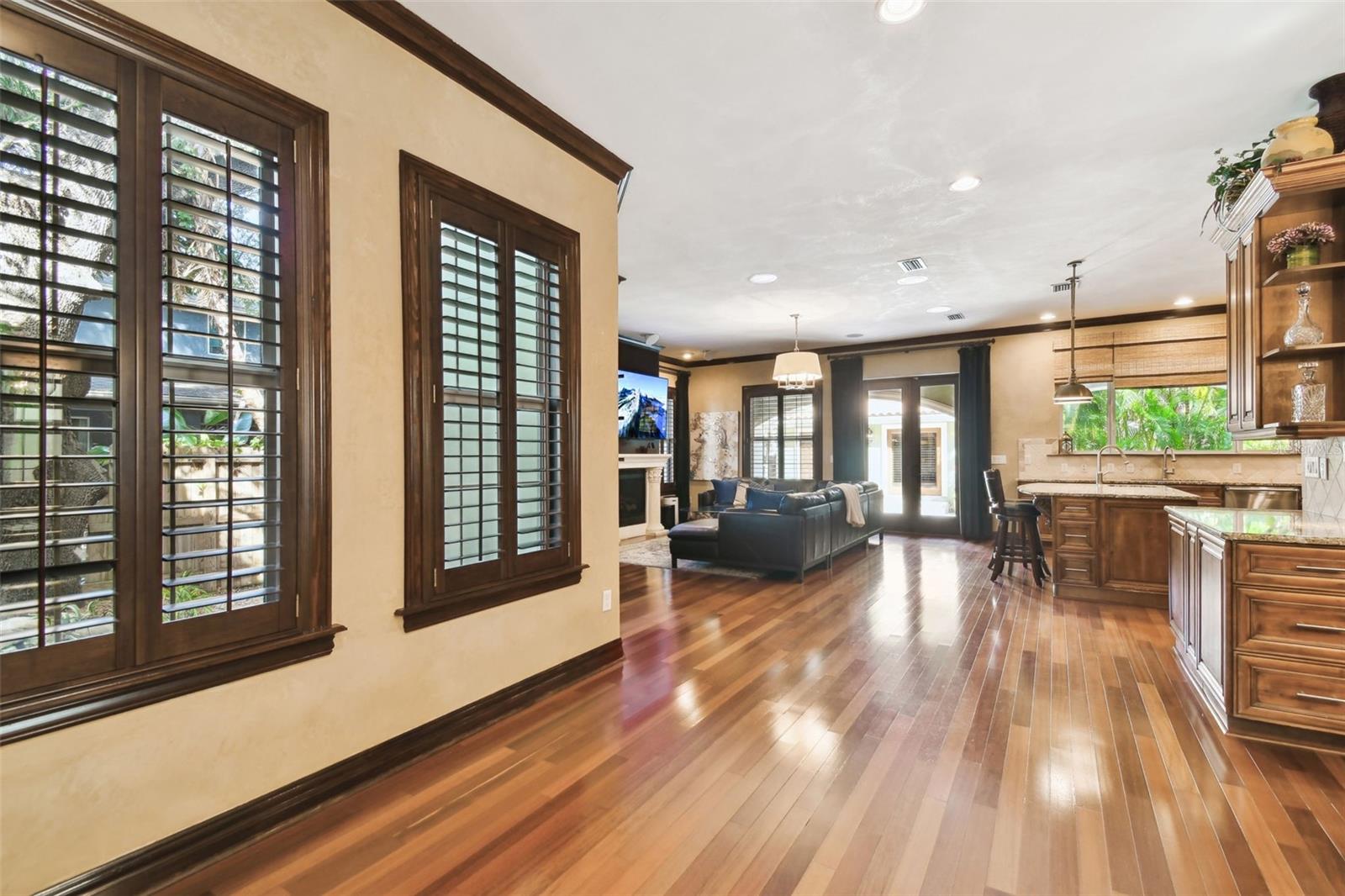 Image 20 of 84 For 6008 Interbay Boulevard