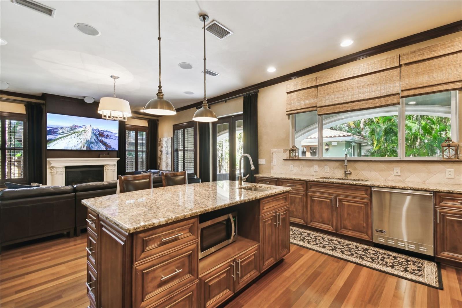 Image 32 of 84 For 6008 Interbay Boulevard
