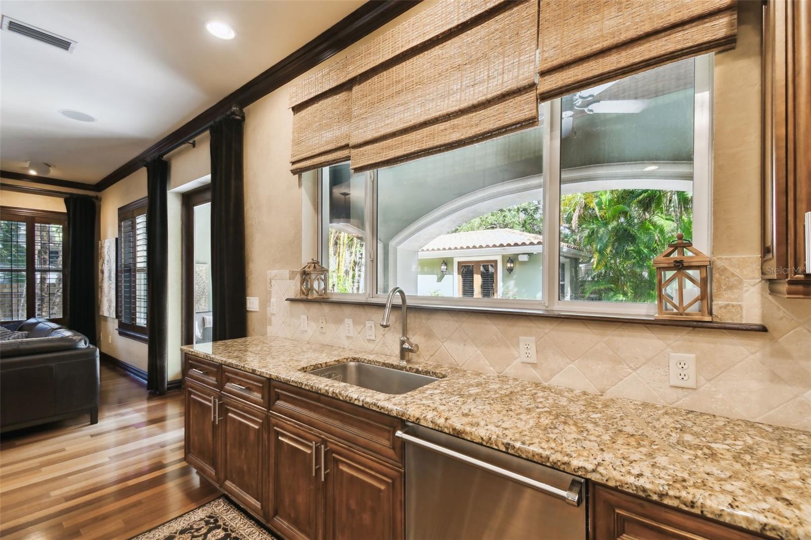 Image 34 of 84 For 6008 Interbay Boulevard