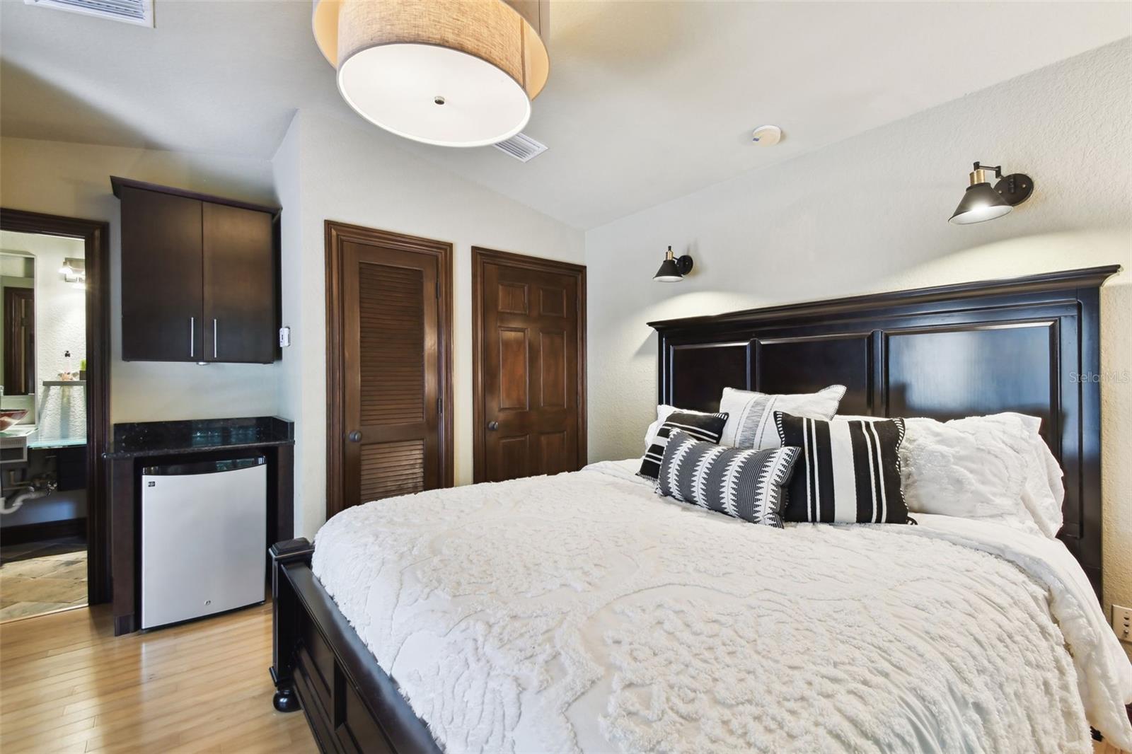 Image 39 of 84 For 6008 Interbay Boulevard
