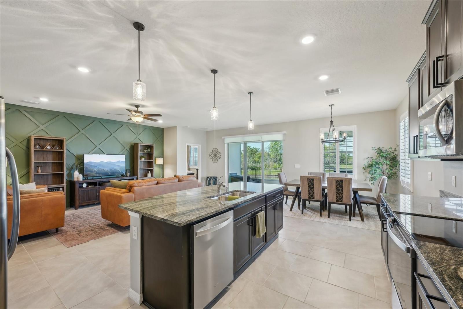 Image 16 of 45 For 5411 Thistle Field Court