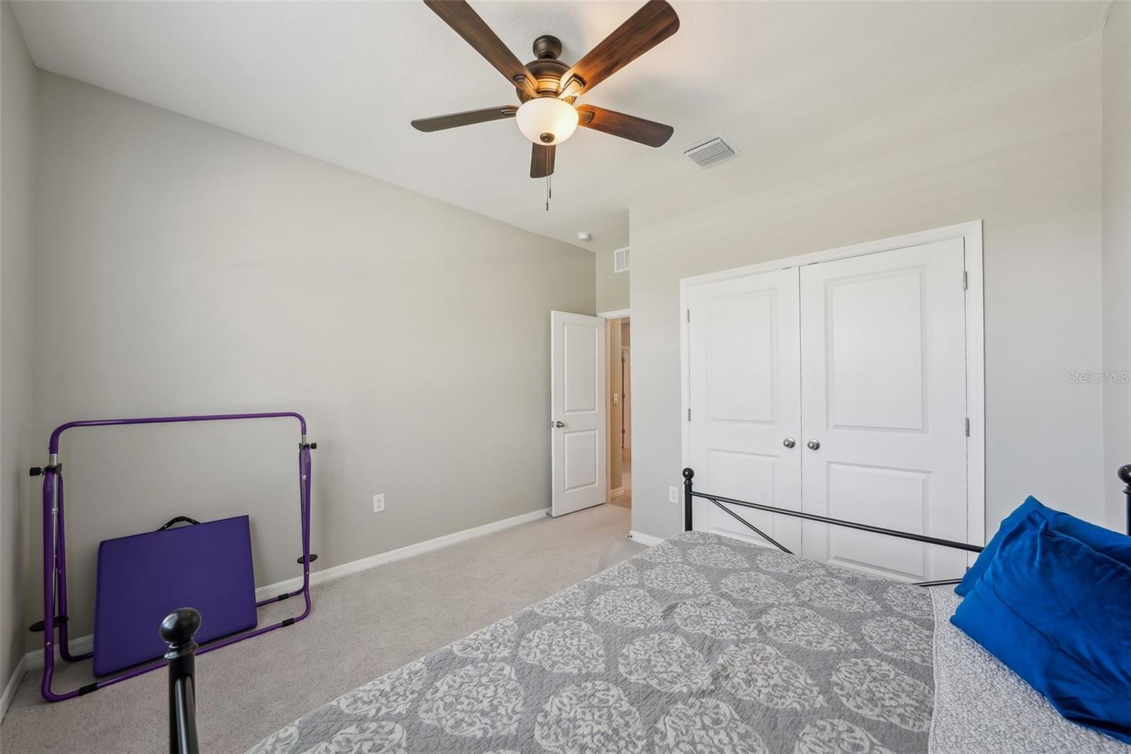 Image 26 of 45 For 5411 Thistle Field Court