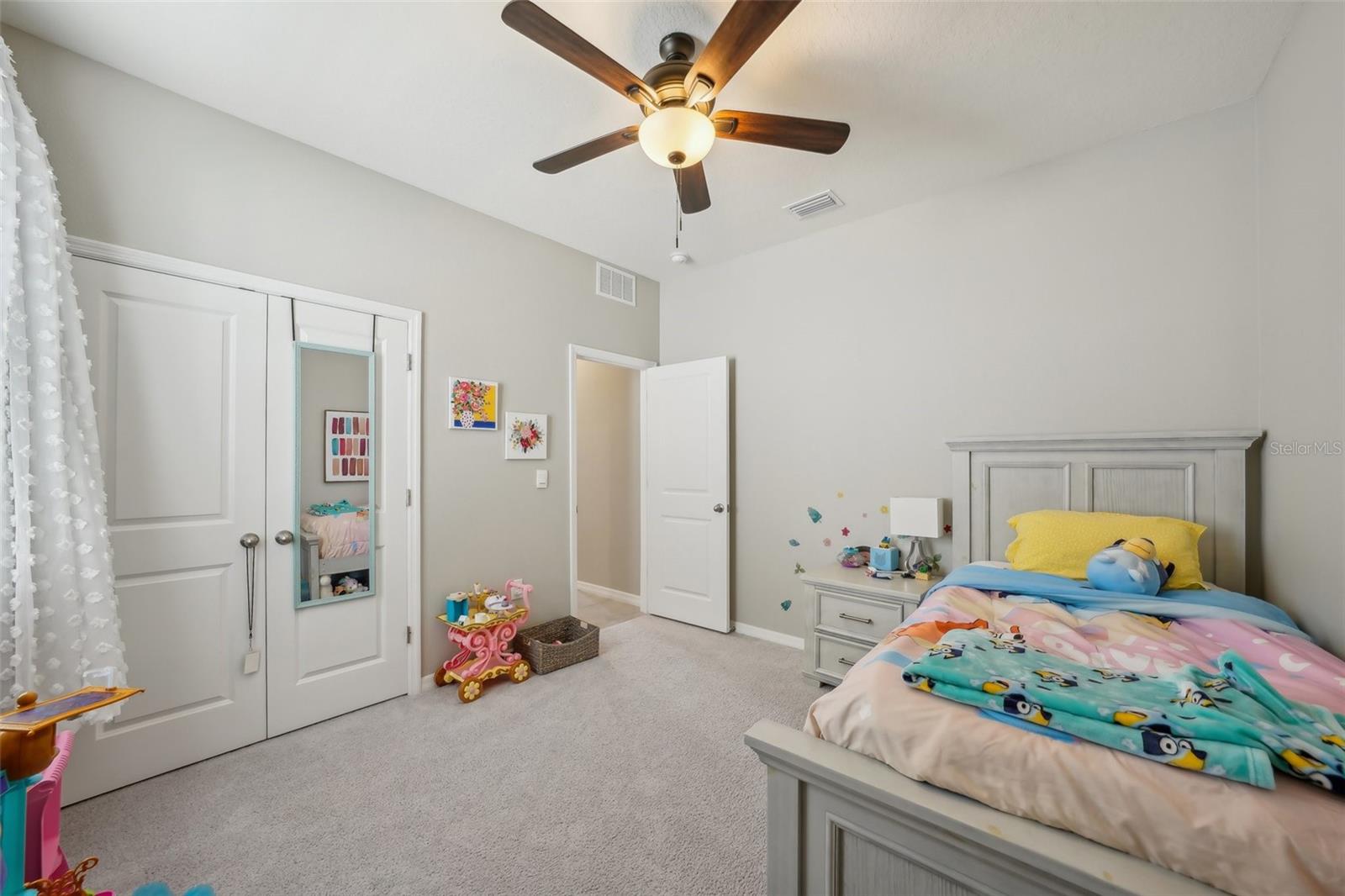 Image 29 of 45 For 5411 Thistle Field Court