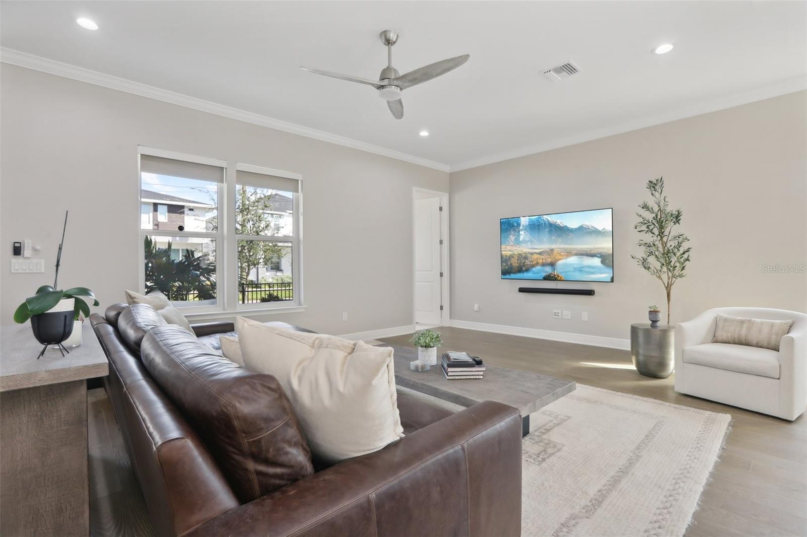 Image 14 of 36 For 2704 Fig Street 1