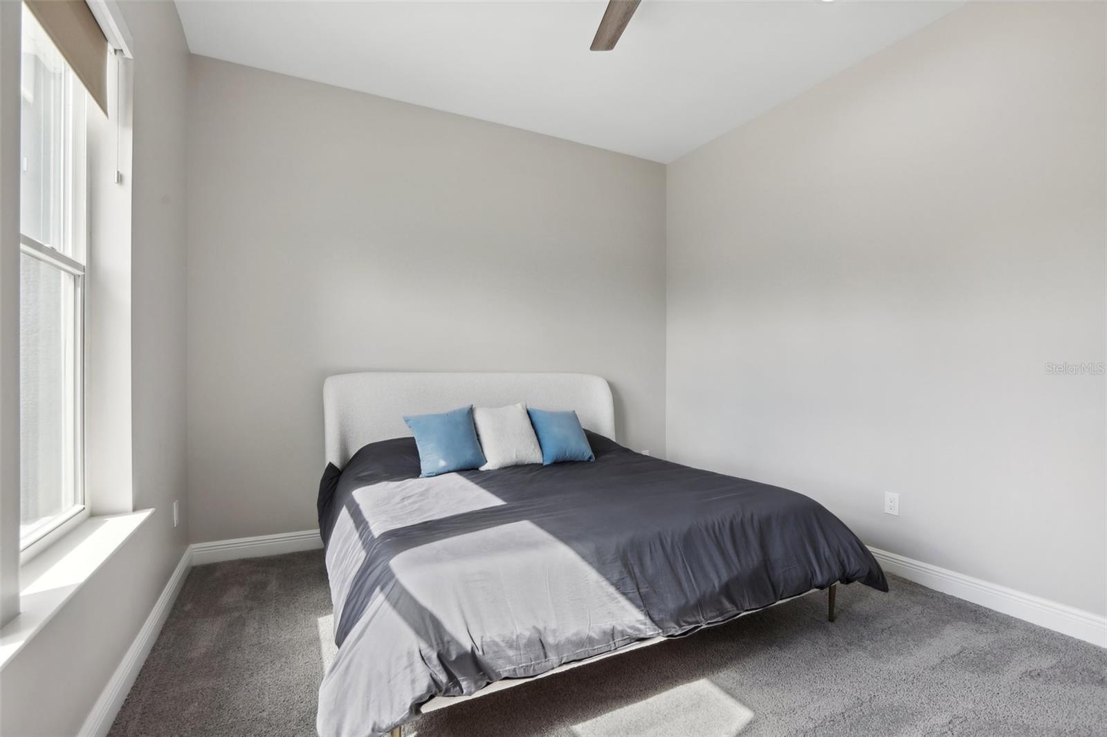 Image 33 of 36 For 2704 Fig Street 1