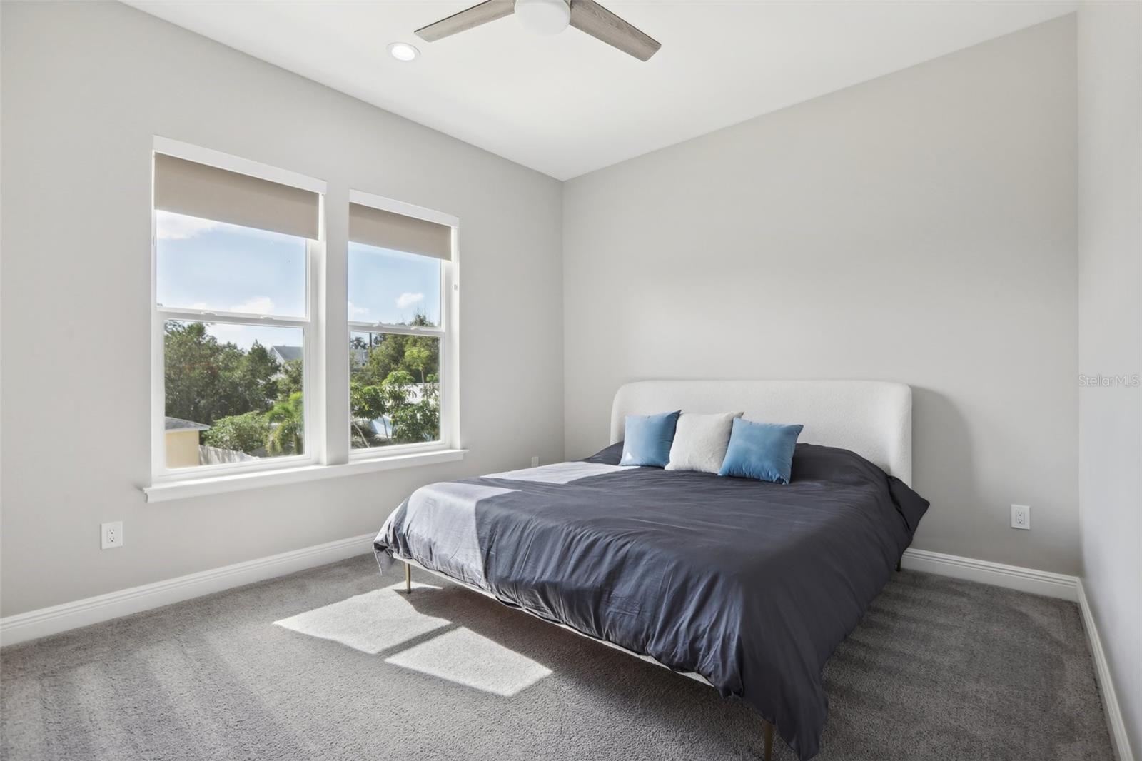 Image 34 of 36 For 2704 Fig Street 1