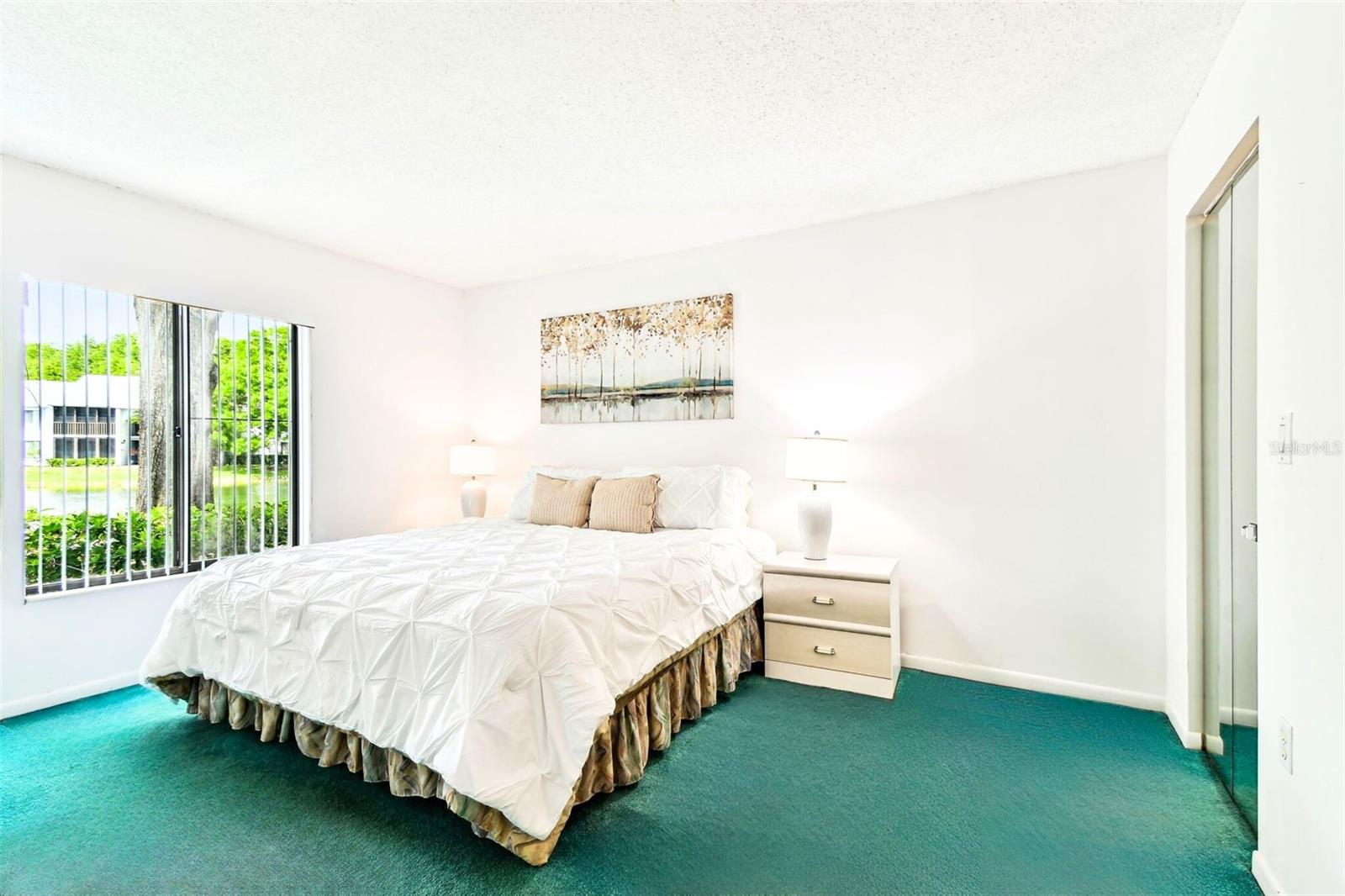 Listing photo id 12 for 1109 Pine Ridge Circle W C1