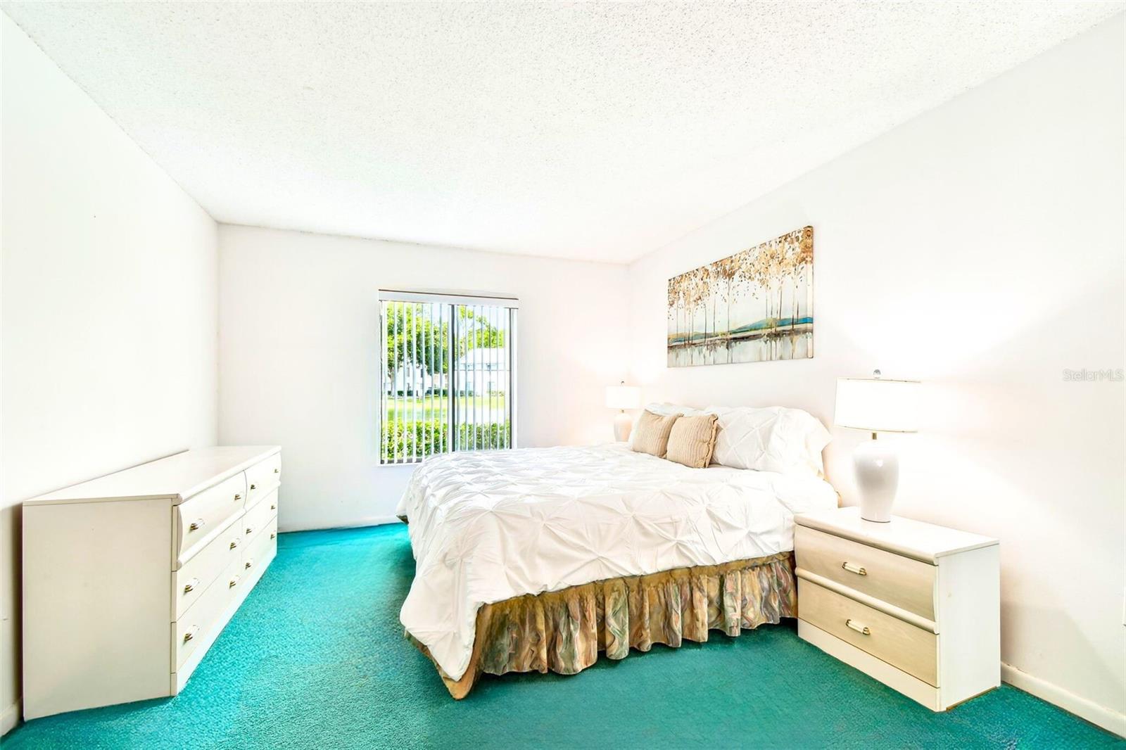 Listing photo id 13 for 1109 Pine Ridge Circle W C1