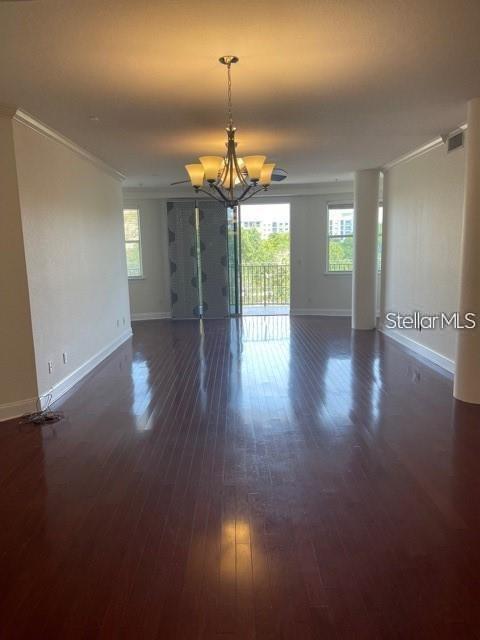 Image 3 of 13 For 750 4th Avenue S 404g