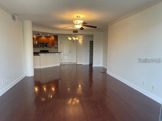 Image 4 of 13 For 750 4th Avenue S 404g