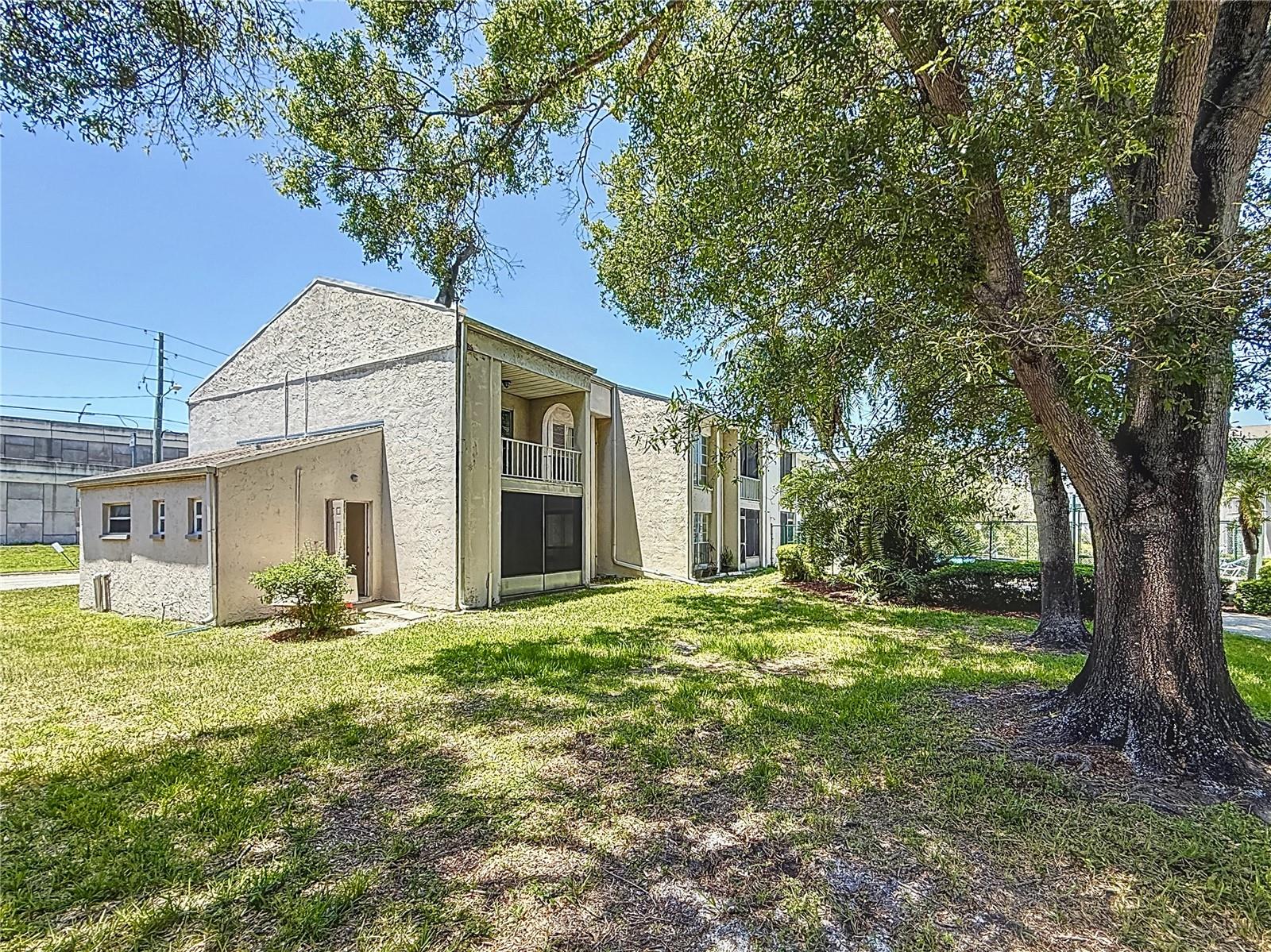 Image 18 of 25 For 2625 State Road 590  724