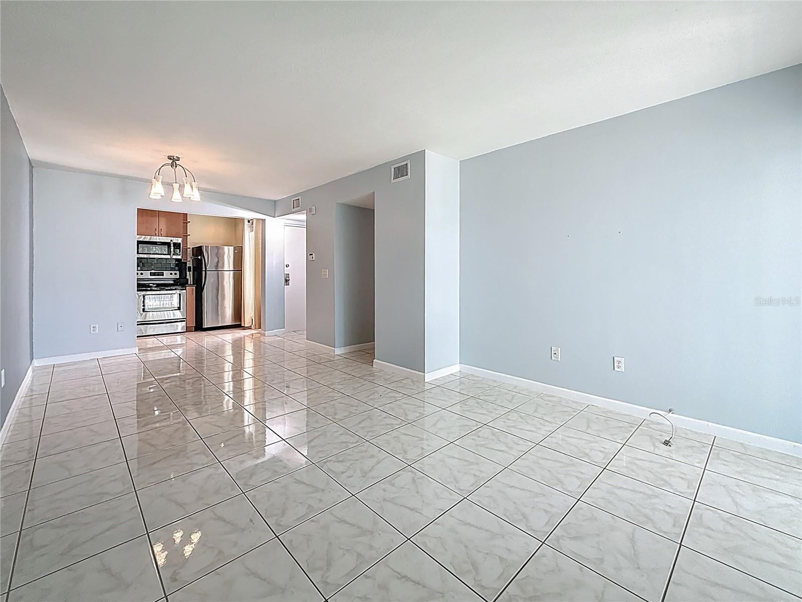 Image 6 of 25 For 2625 State Road 590  724