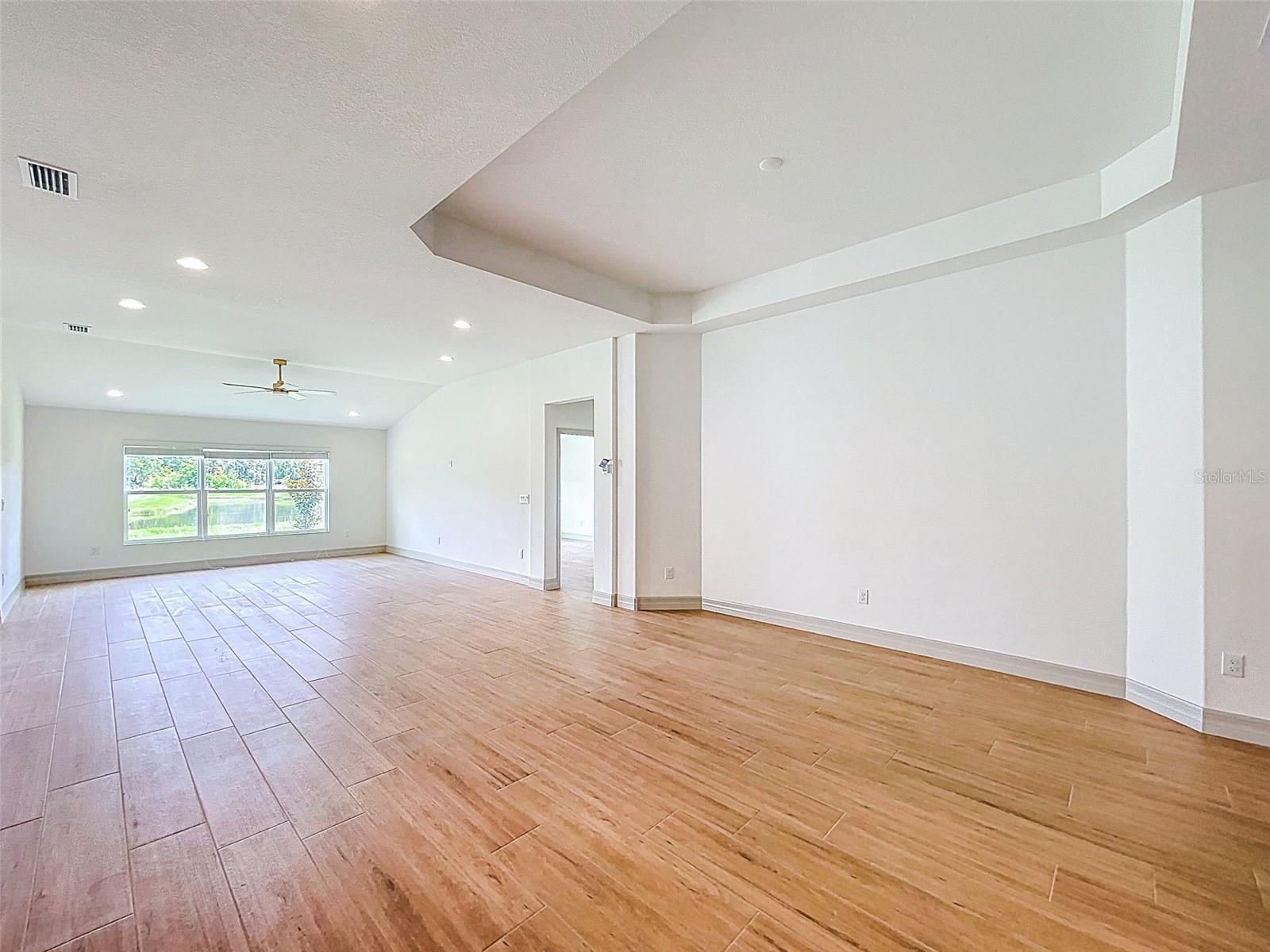 Image 20 of 53 For 4811 Cypress Club Place