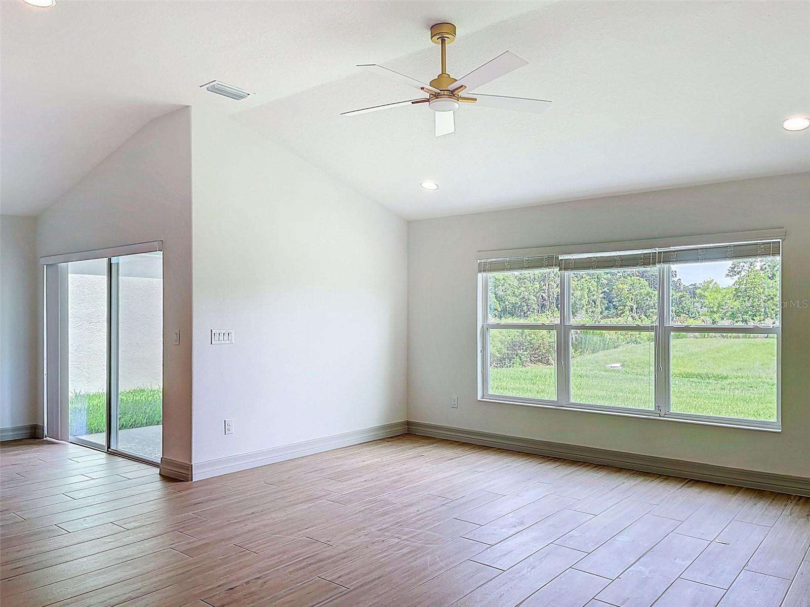 Image 23 of 53 For 4811 Cypress Club Place