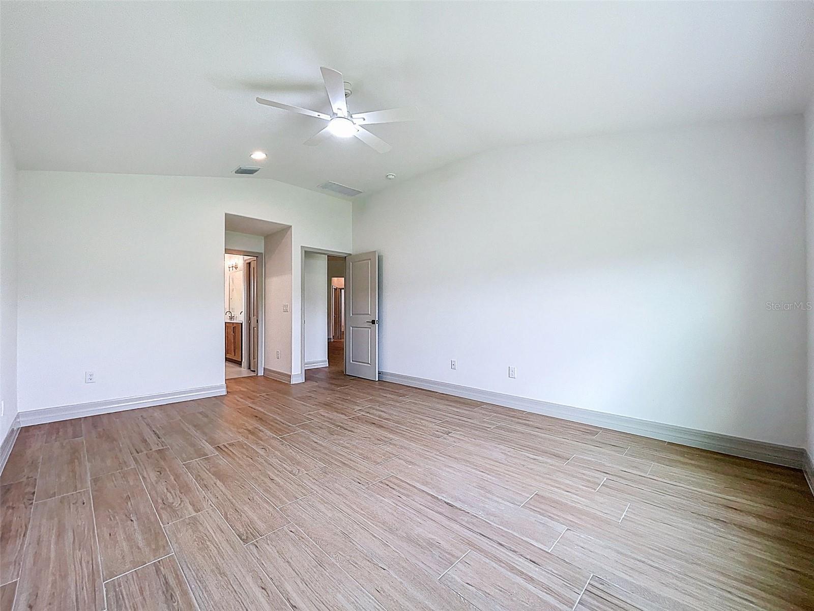 Image 29 of 53 For 4811 Cypress Club Place