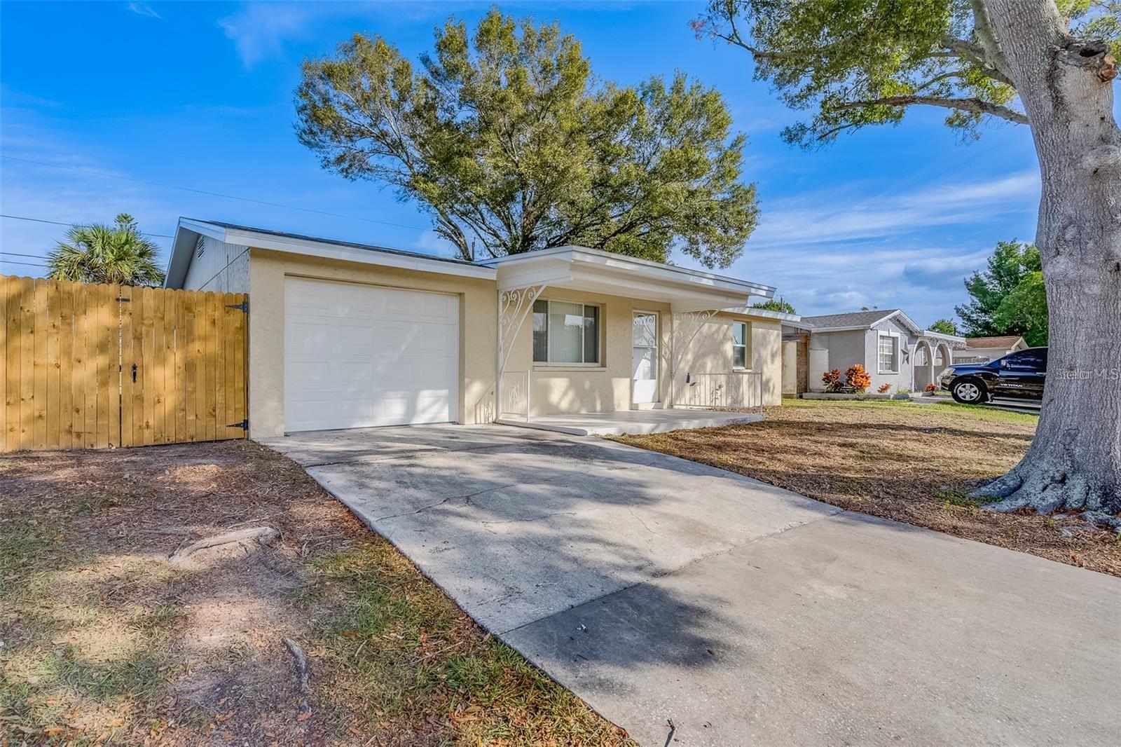 Details for 8433 76th Avenue, SEMINOLE, FL 33777