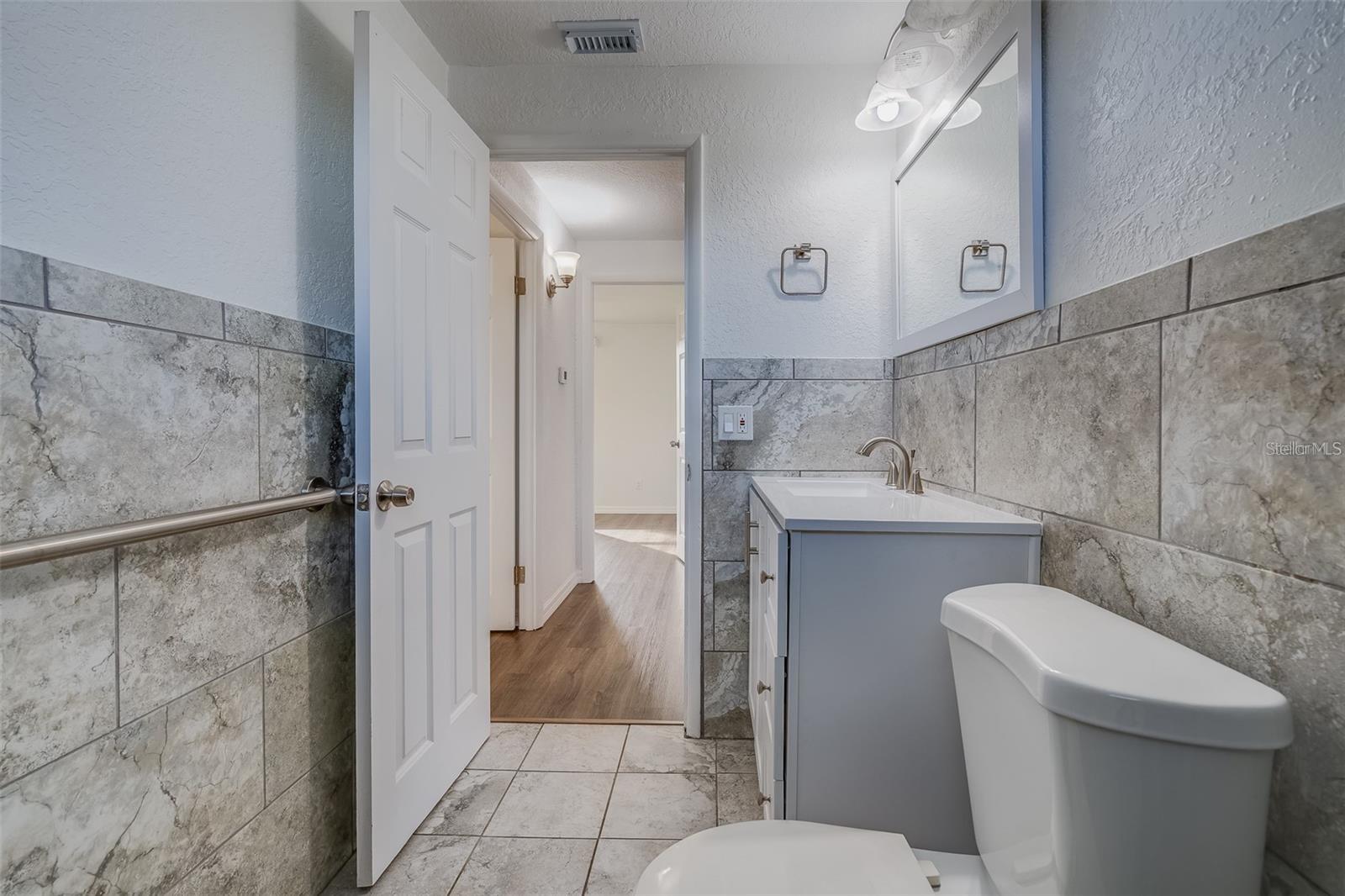 Image 19 of 40 For 8433 76th Avenue