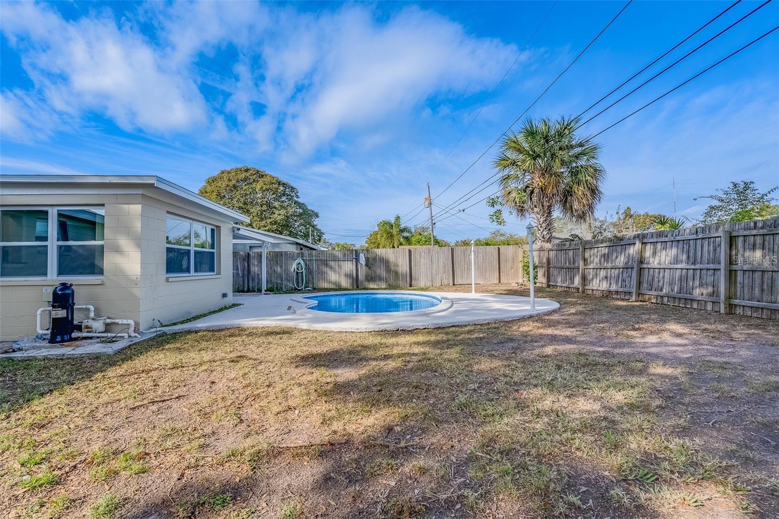 Image 33 of 40 For 8433 76th Avenue
