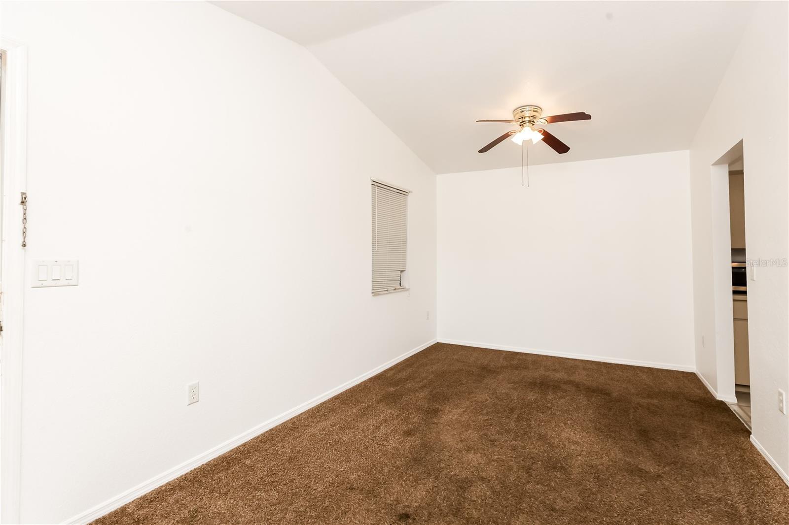 Image 10 of 18 For 22441 Westchester Boulevard 1100f