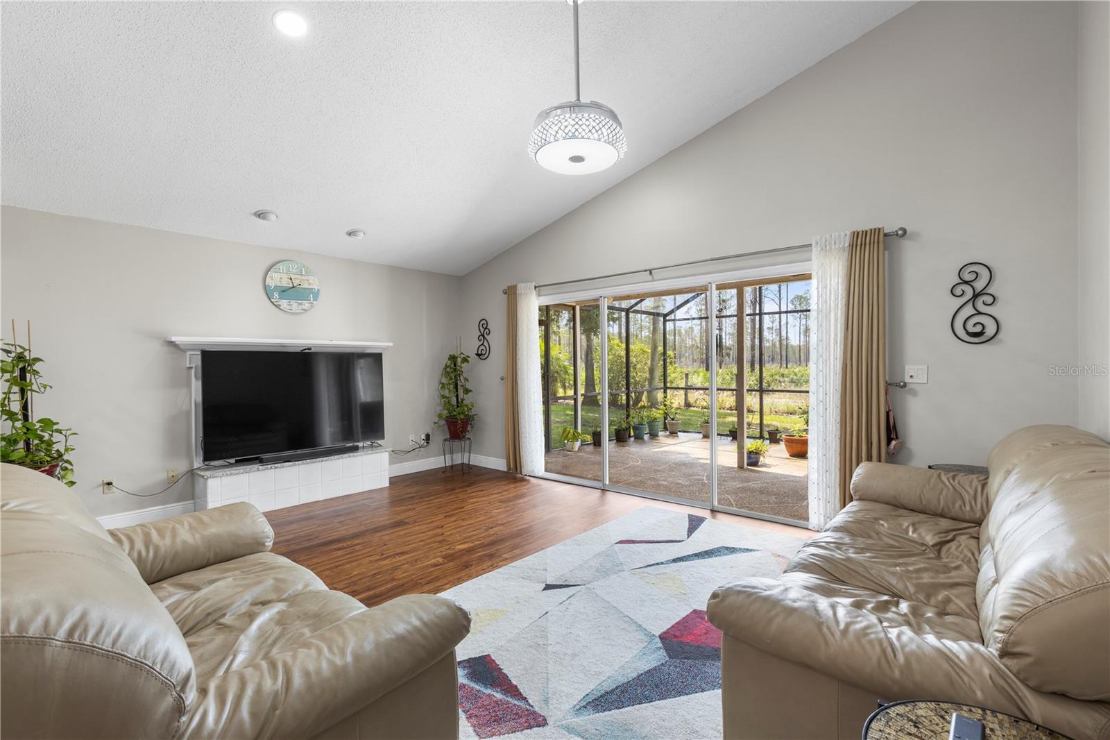 Image 28 of 79 For 9047 Quail Creek Drive