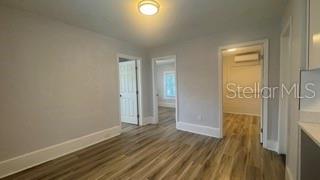 Listing photo id 28 for 1021 Cayuga Street