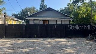 Listing photo id 36 for 1021 Cayuga Street