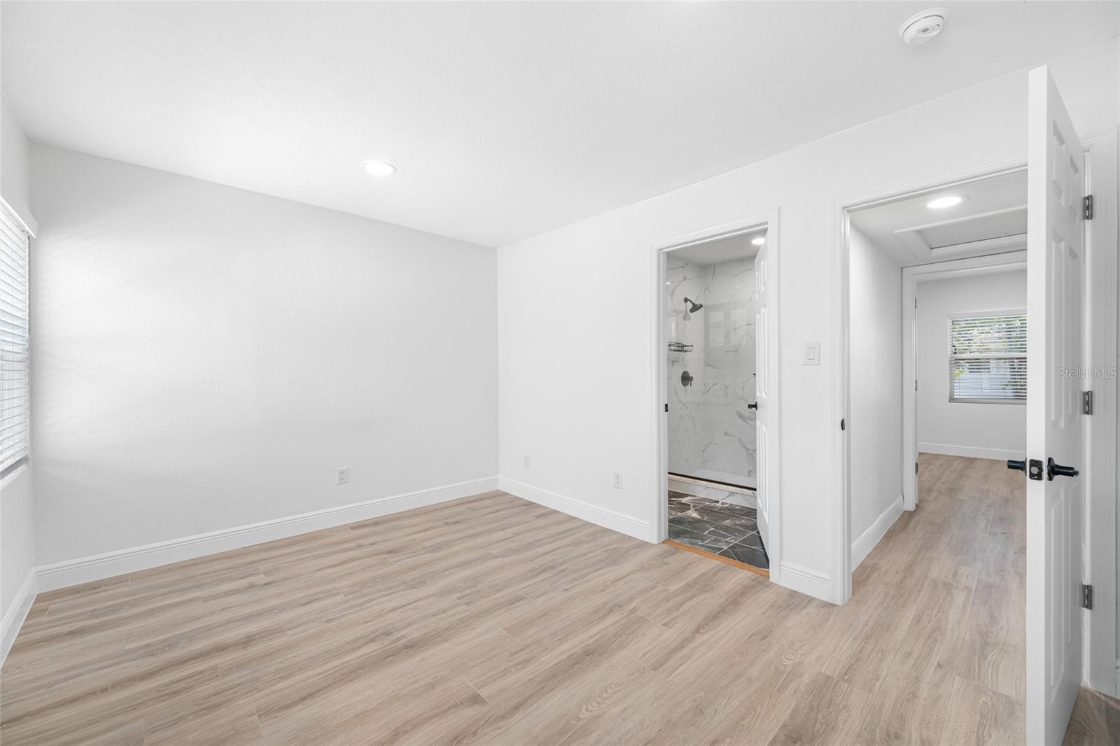 Image 20 of 42 For 255 37th Street N