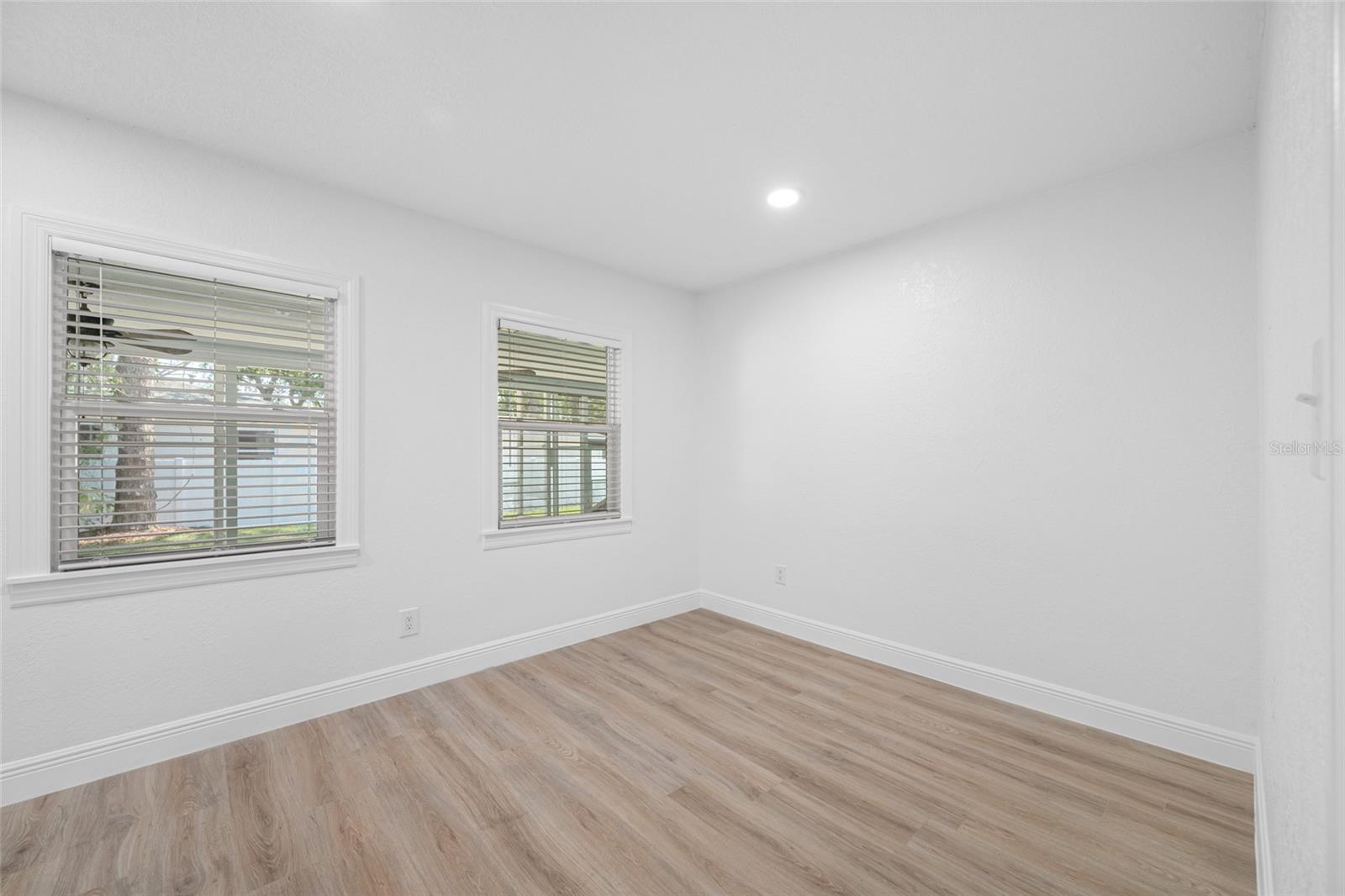 Image 25 of 42 For 255 37th Street N