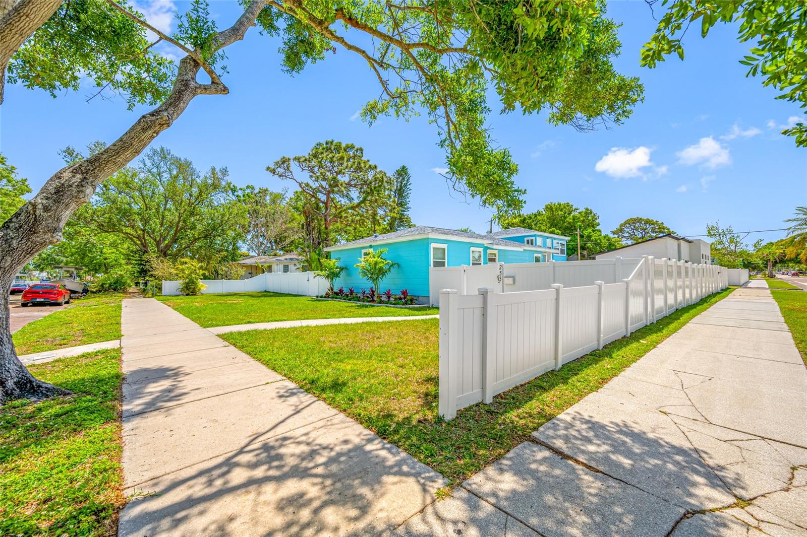 Image 3 of 42 For 255 37th Street N