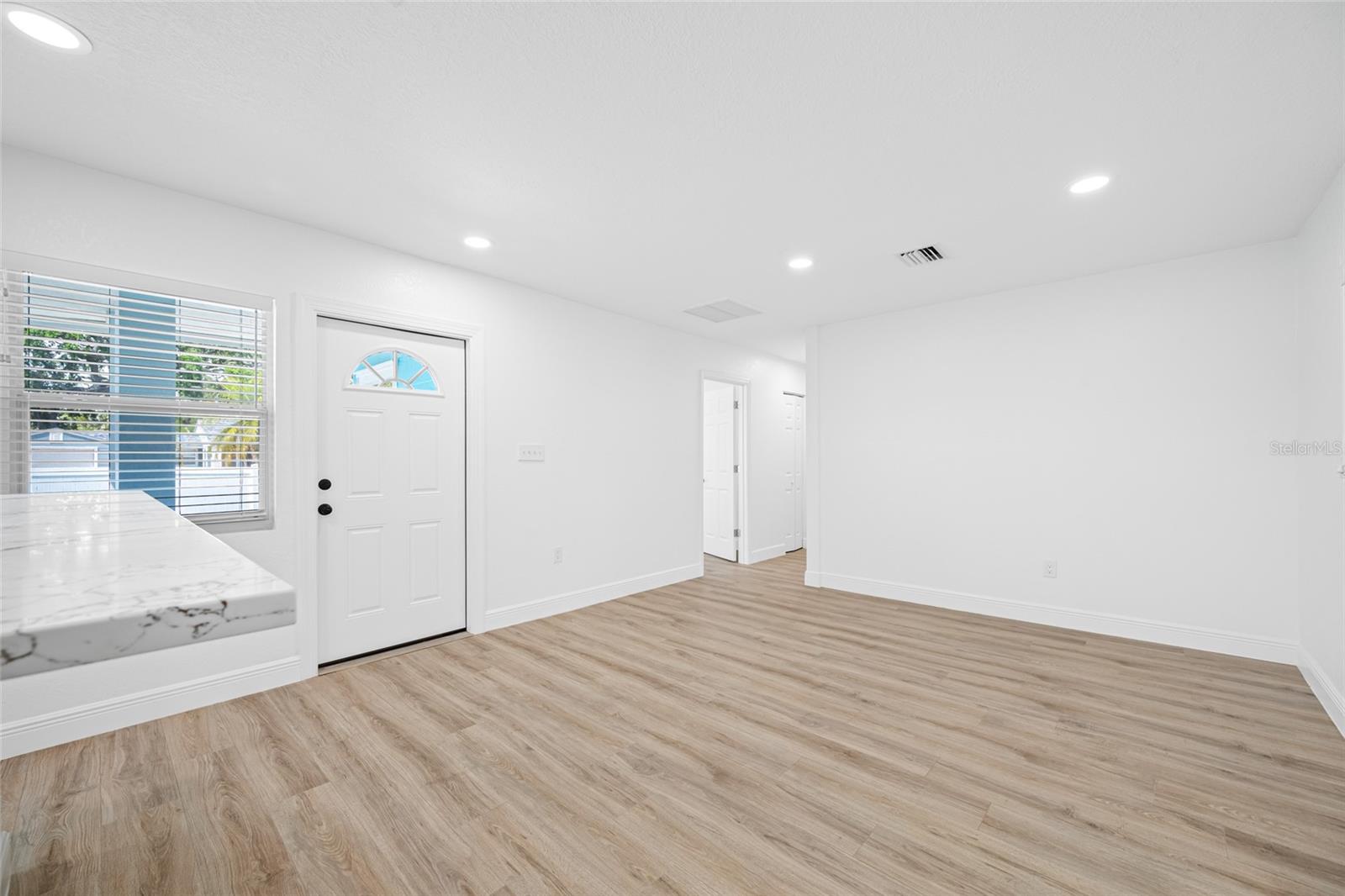 Image 5 of 42 For 255 37th Street N