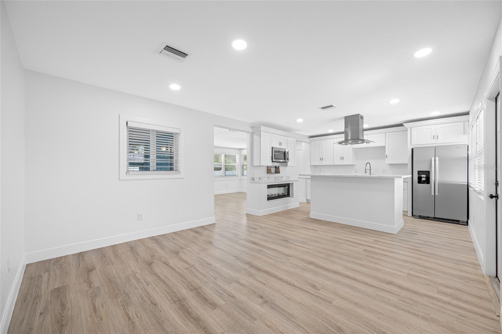 Image 6 of 42 For 255 37th Street N