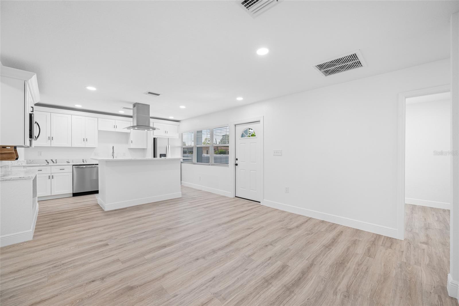 Image 8 of 42 For 255 37th Street N