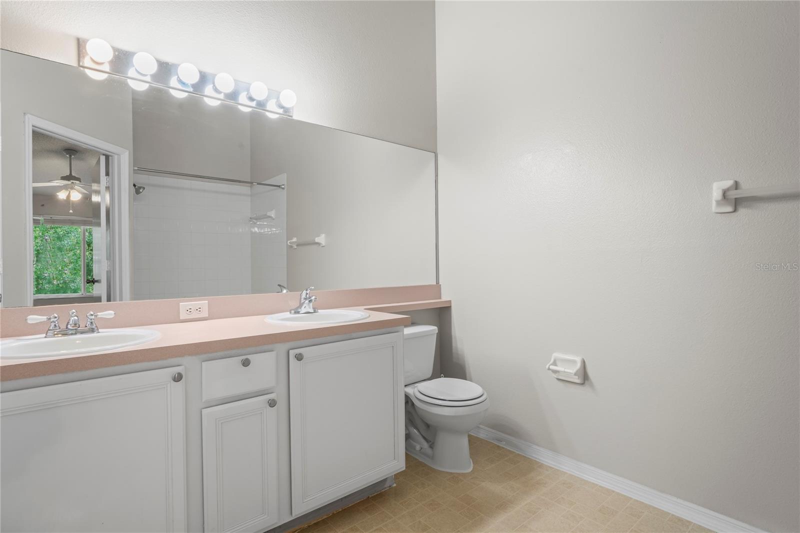 Image 16 of 29 For 5532 Carrollwood Key Drive