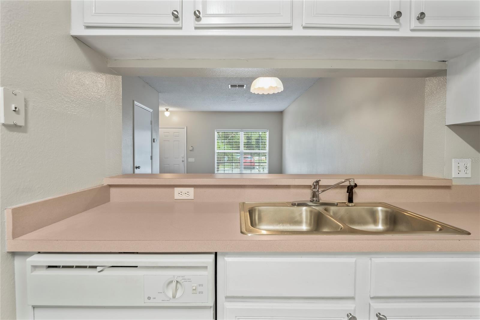 Image 8 of 29 For 5532 Carrollwood Key Drive