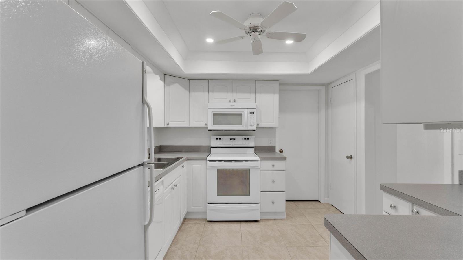 Image 9 of 39 For 3582 Milano Avenue