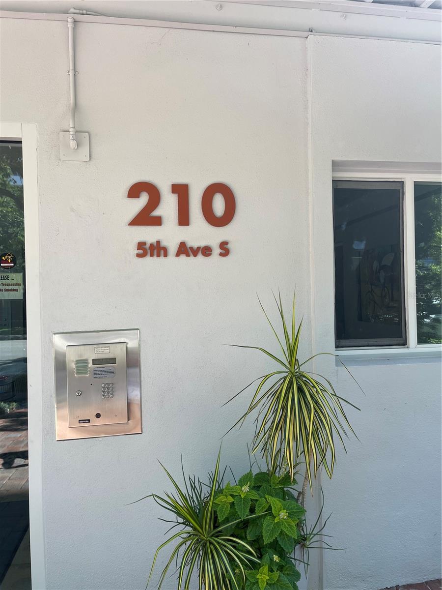 Details for 210 5th Avenue S 209, ST PETERSBURG, FL 33701