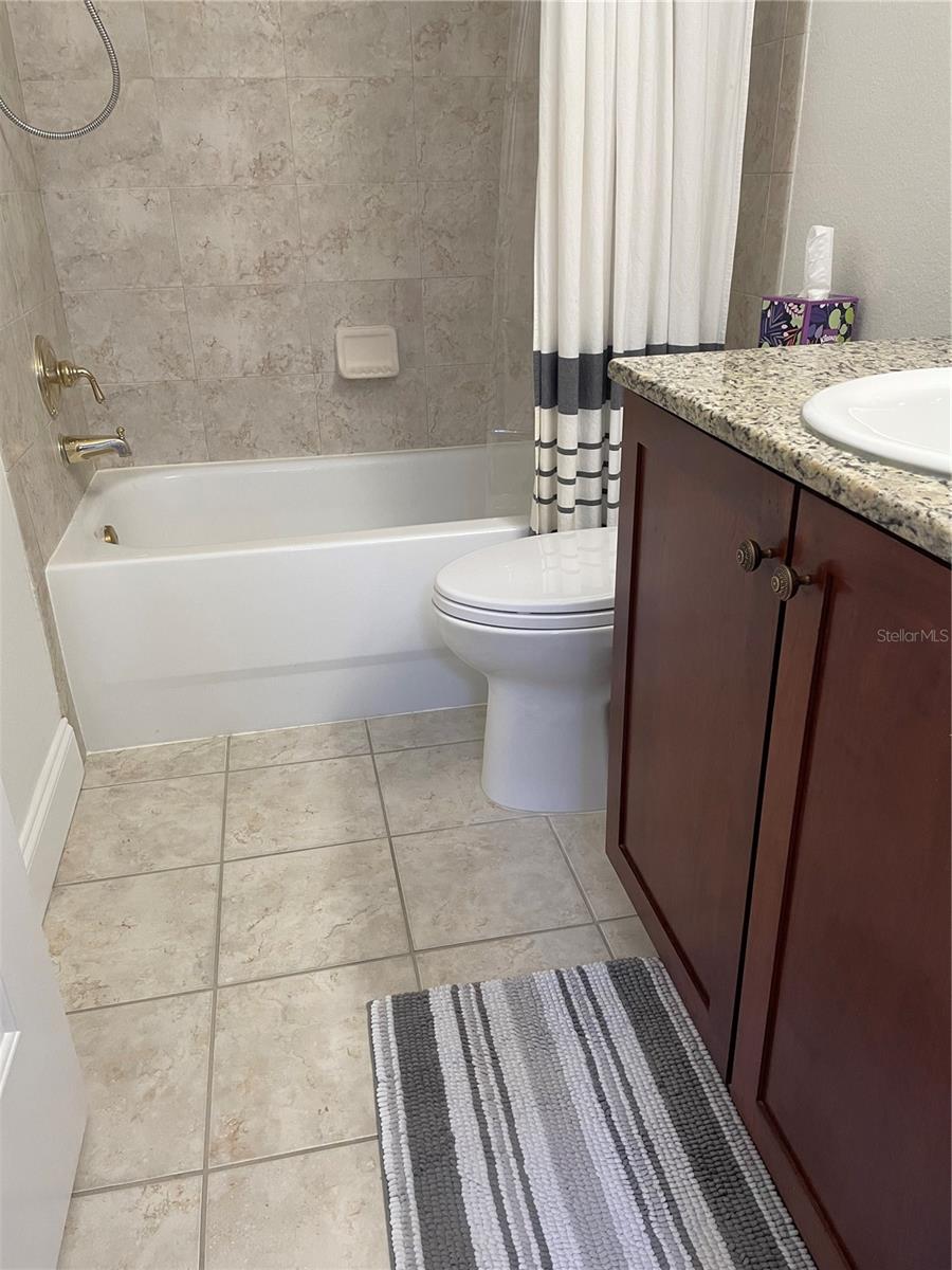 Image 19 of 26 For 210 5th Avenue S 209