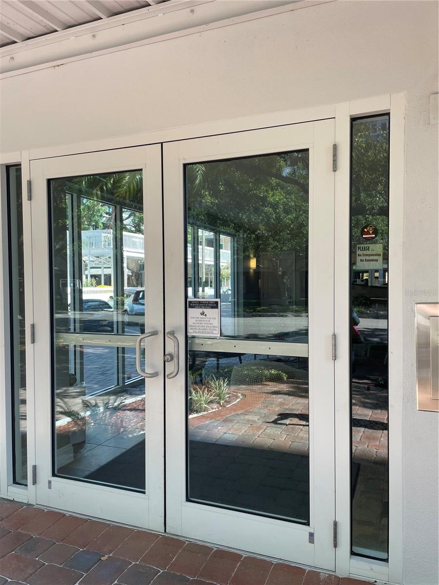 Image 2 of 26 For 210 5th Avenue S 209