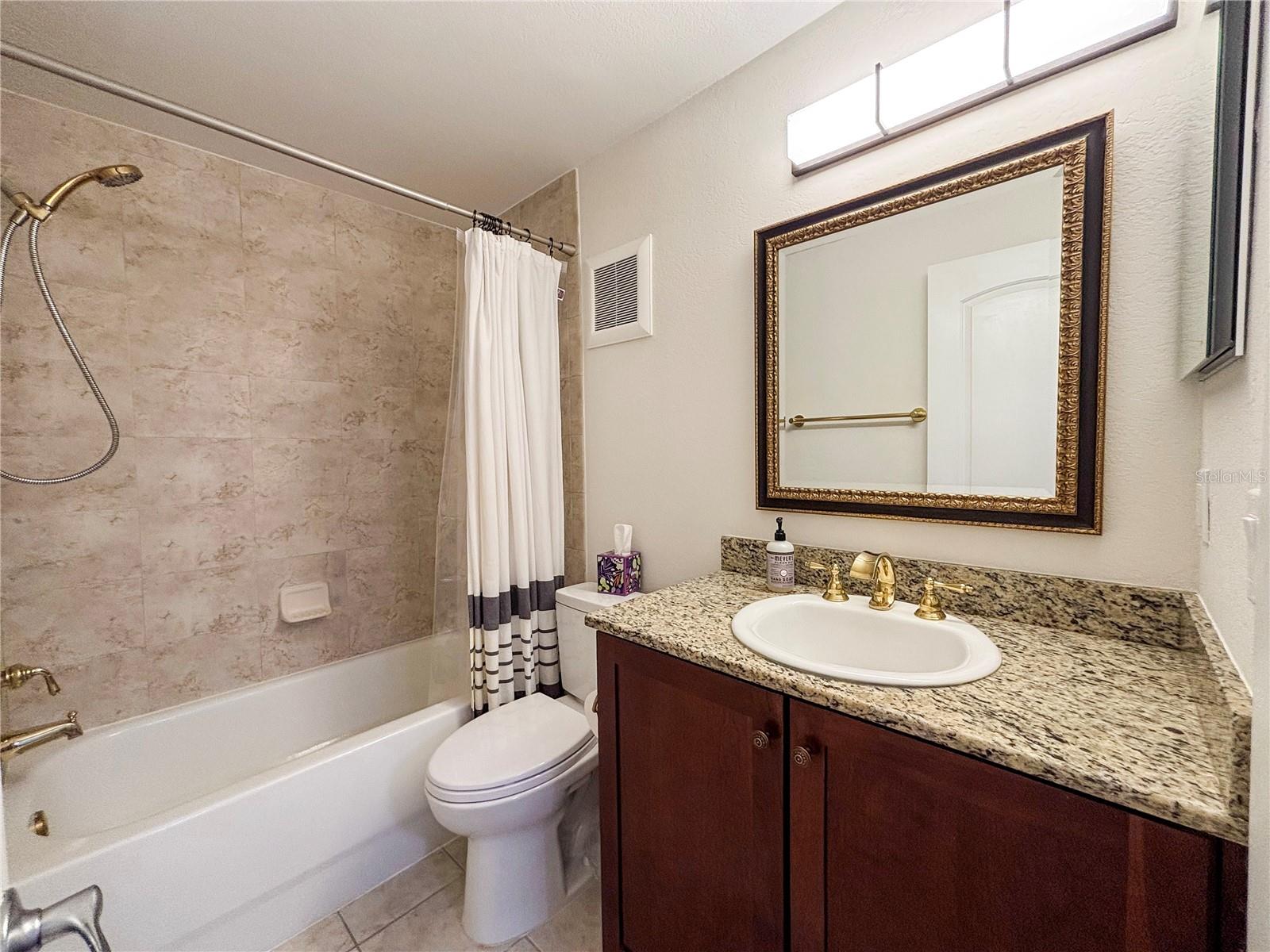 Image 40 of 51 For 210 5th Avenue S 209