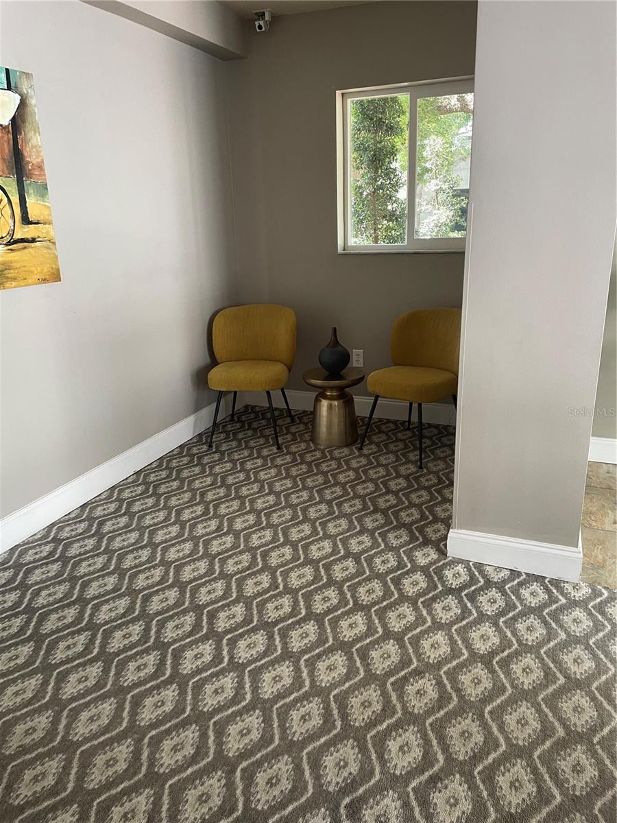 Image 5 of 26 For 210 5th Avenue S 209