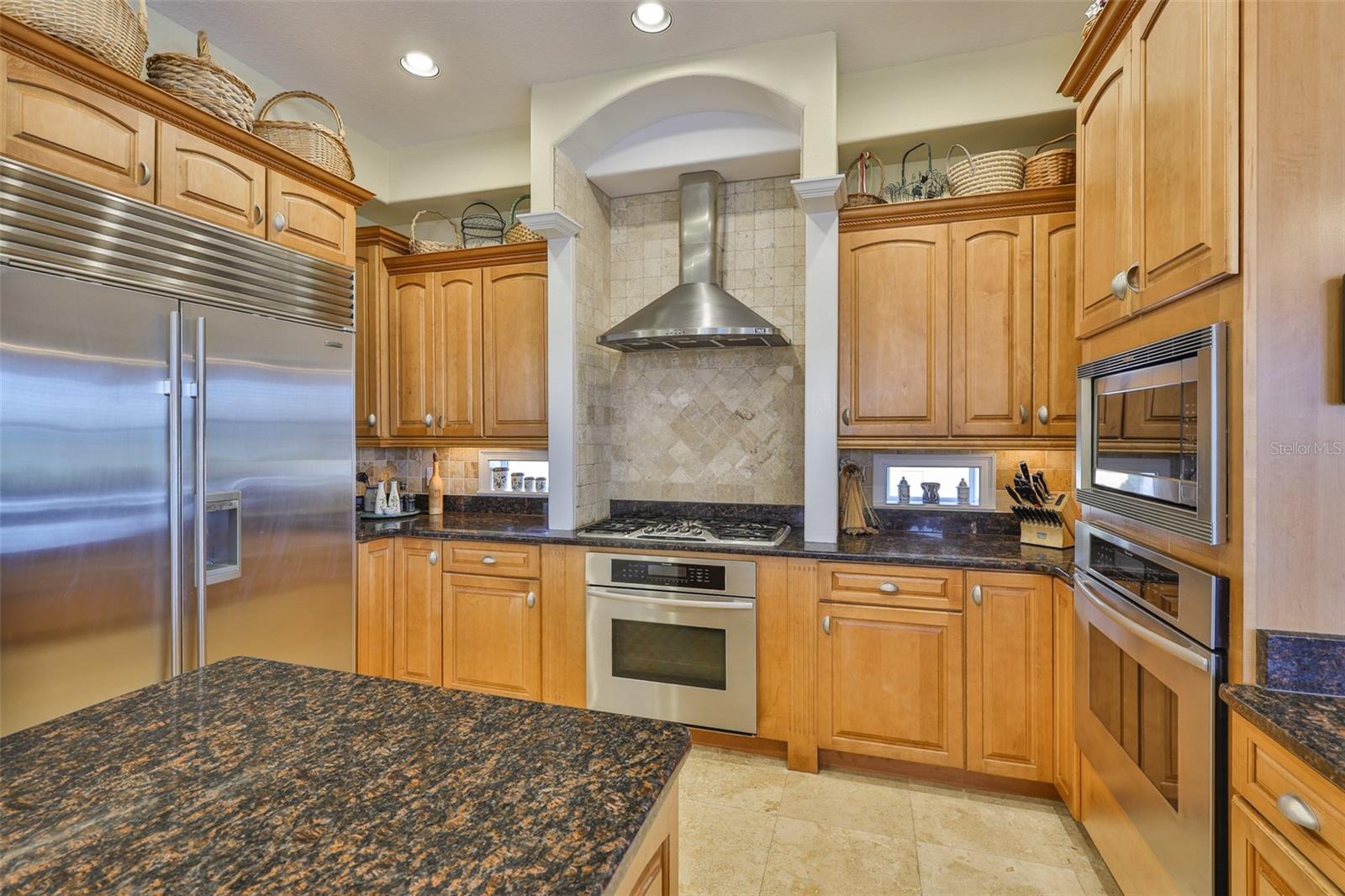 Image 21 of 77 For 920 Symphony Isles Boulevard
