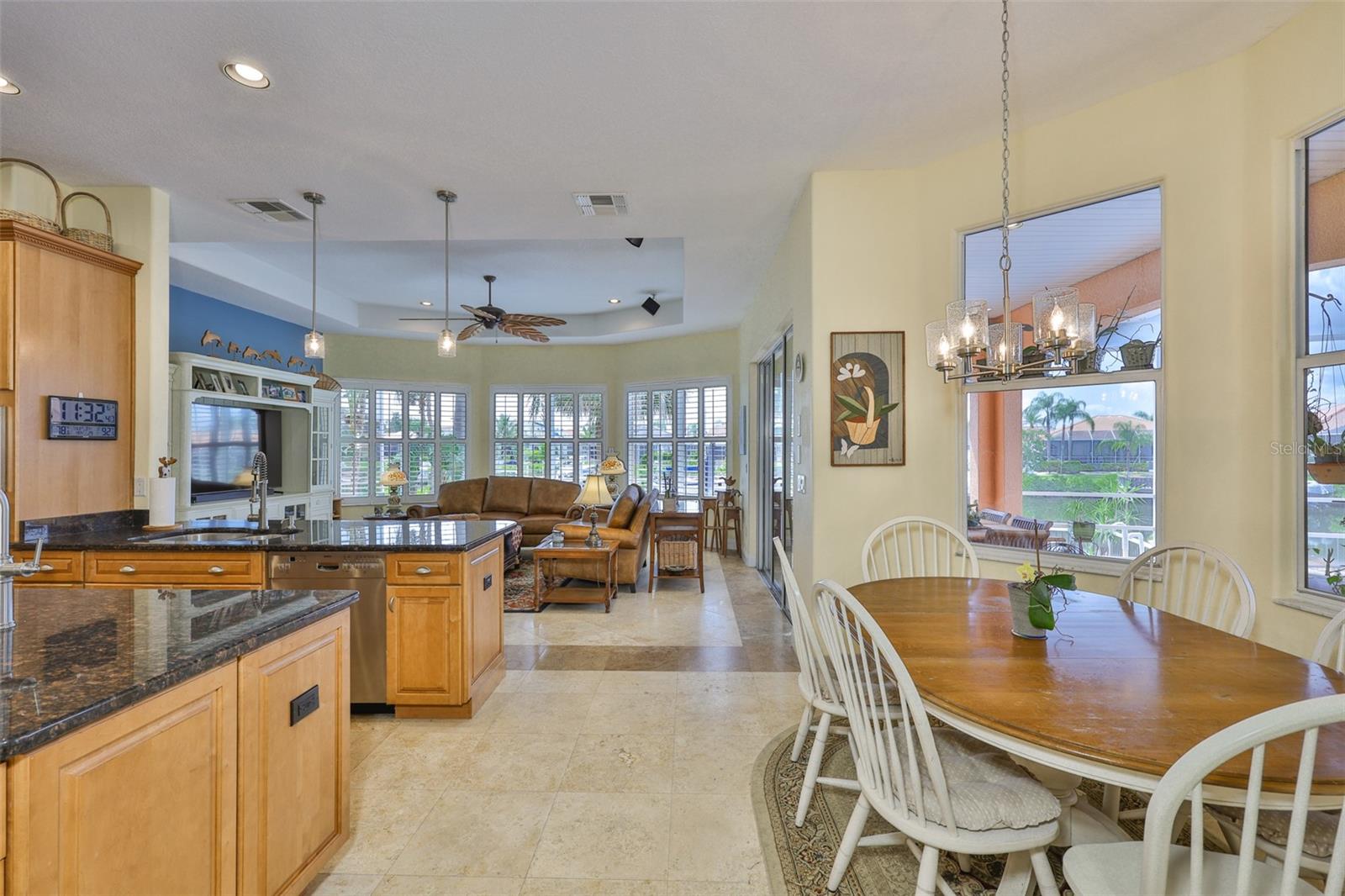 Image 23 of 77 For 920 Symphony Isles Boulevard
