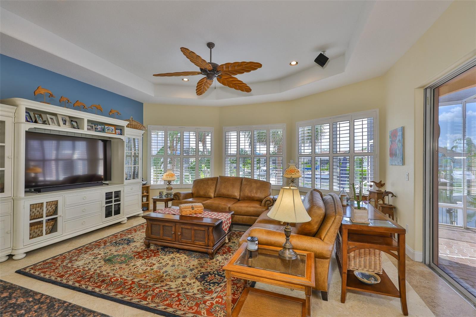 Image 24 of 77 For 920 Symphony Isles Boulevard