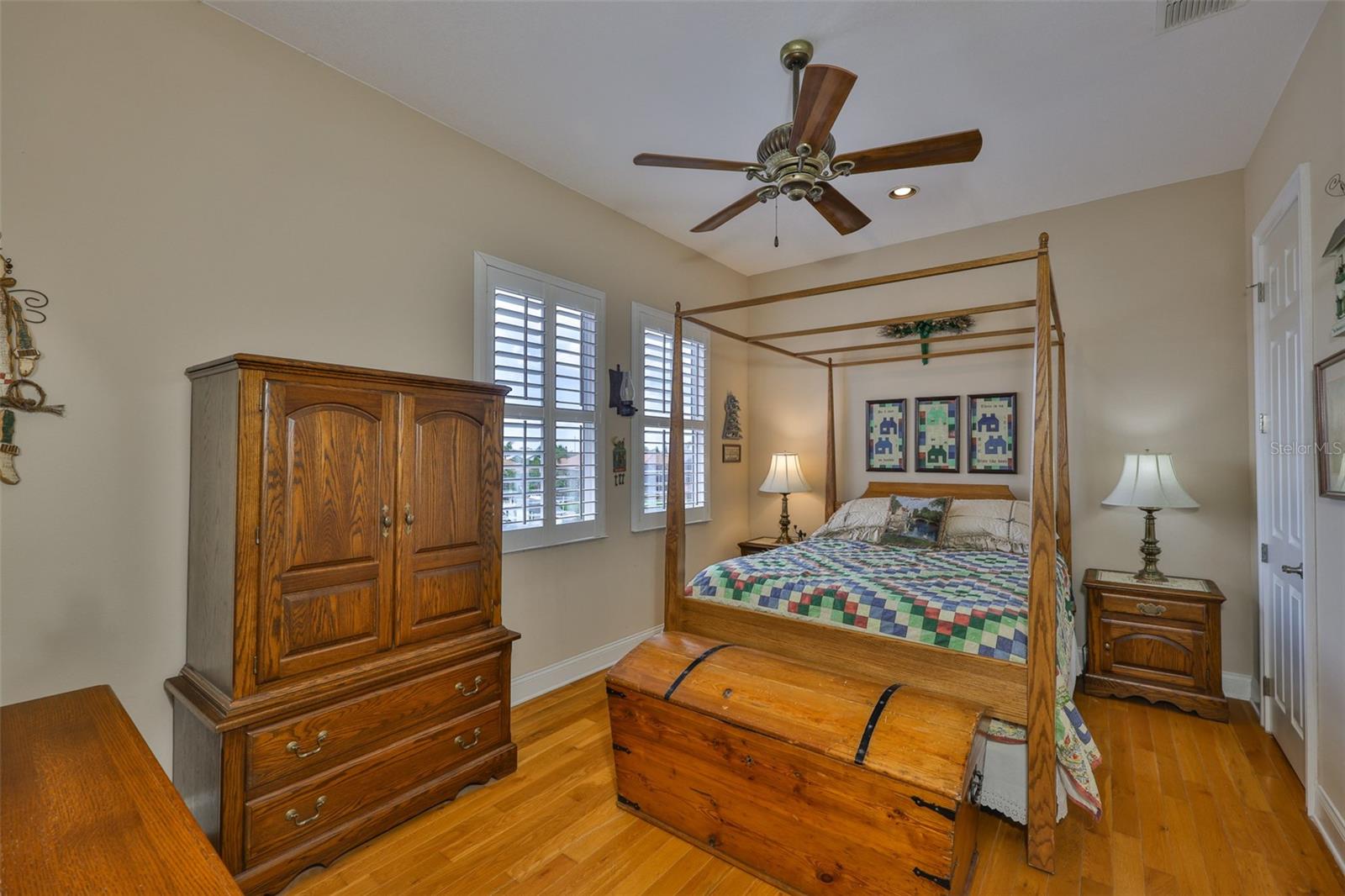 Image 43 of 77 For 920 Symphony Isles Boulevard